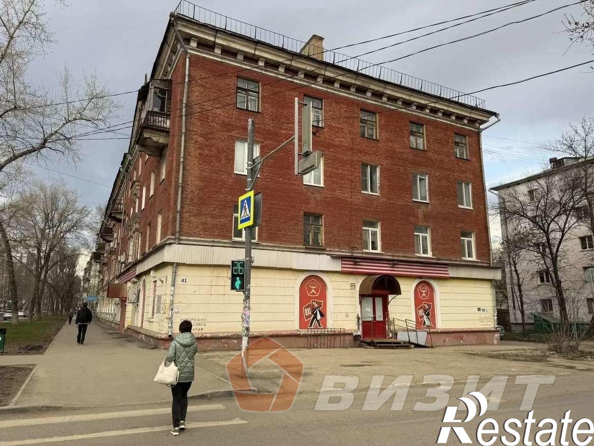 Купить торговое помещение за 13 500 000 рублей на Металлургов проспект, 6