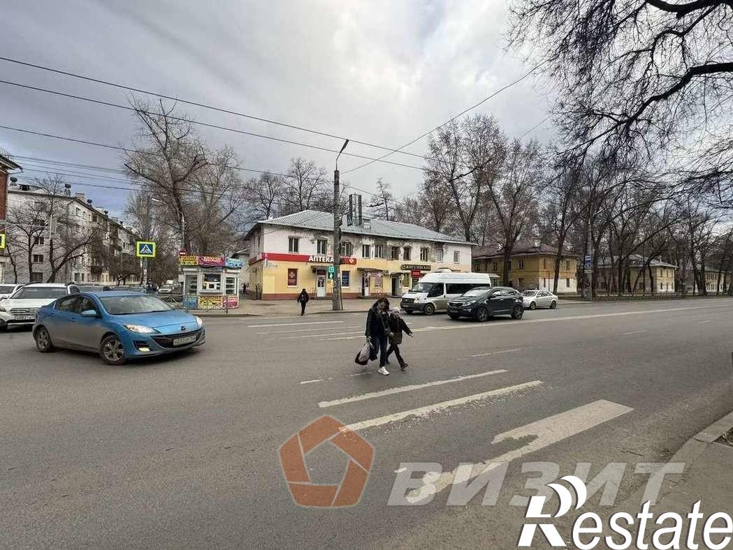 Купить торговое помещение за 13 500 000 рублей на Металлургов проспект, 6