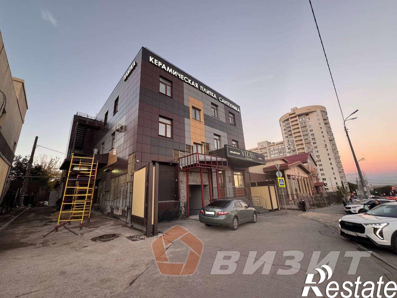 Сдать торговое помещение за 304 000 рублей на Дыбенко улица, 98