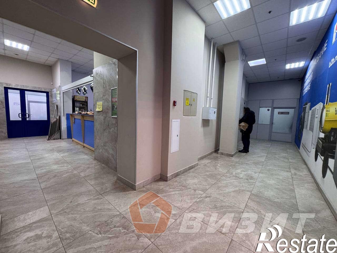 Сдать складское помещение за 300 000 рублей на Дзержинского улица