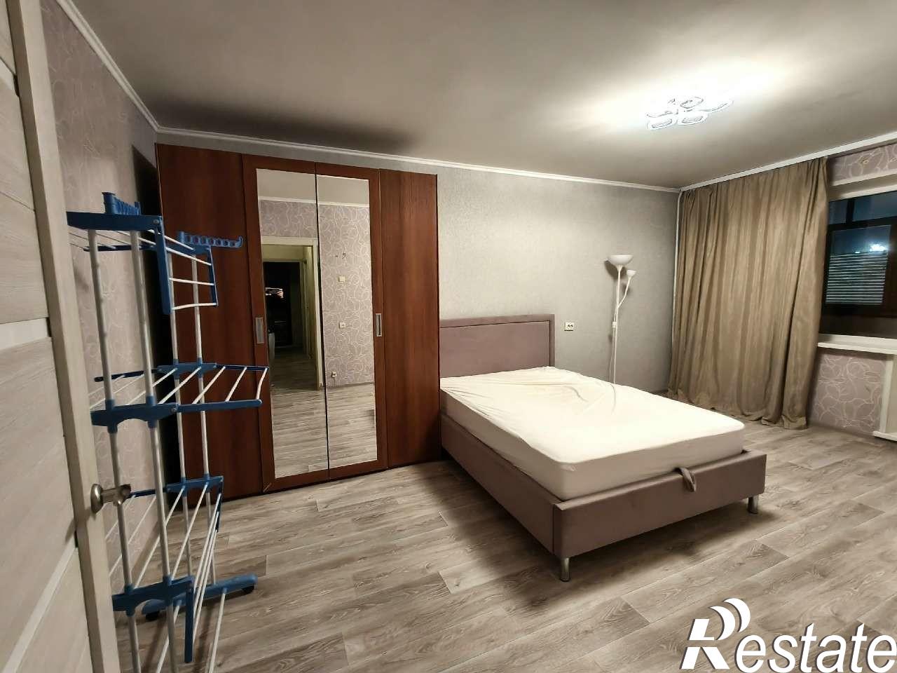 Сдать квартиру за 27 000 рублей на Александра Матросова улица, 57