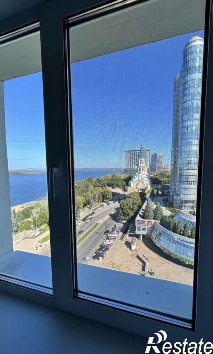 3-комн квартира Осипенко улица, 2В
