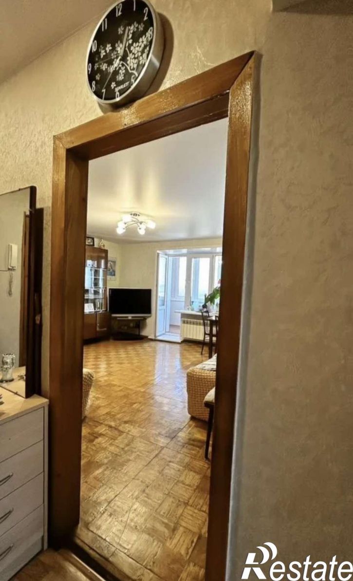 3-комн квартира Осипенко улица, 2В