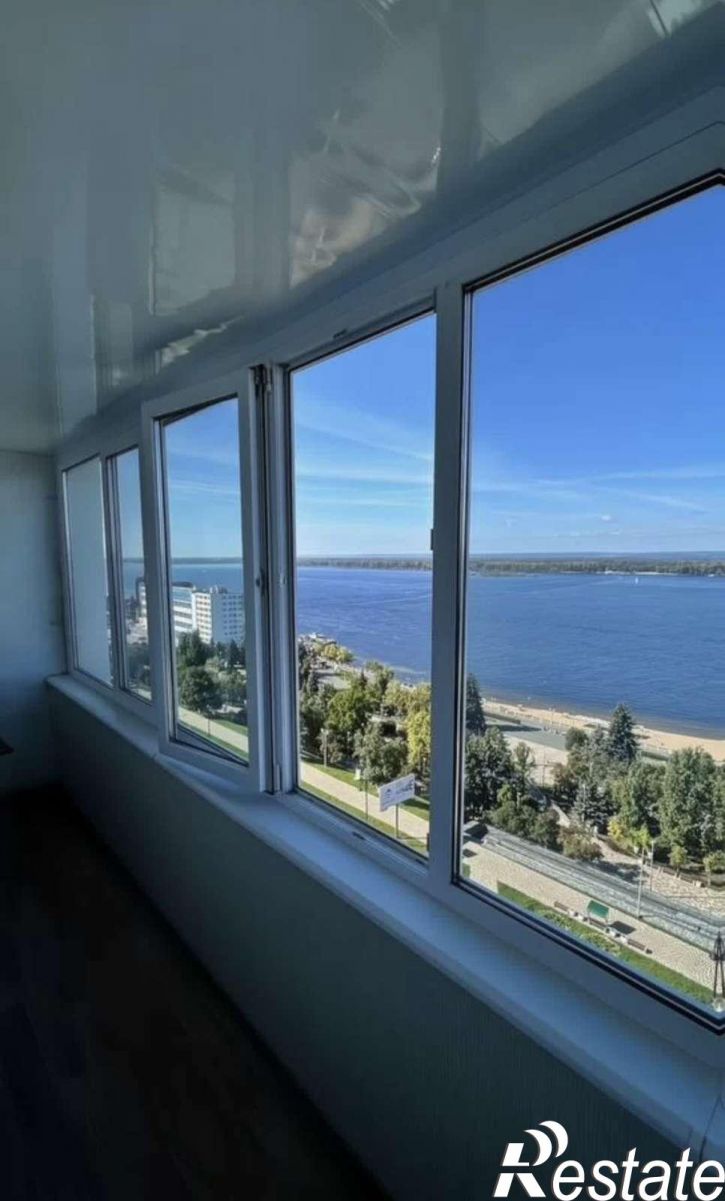 3-комн квартира Осипенко улица, 2В