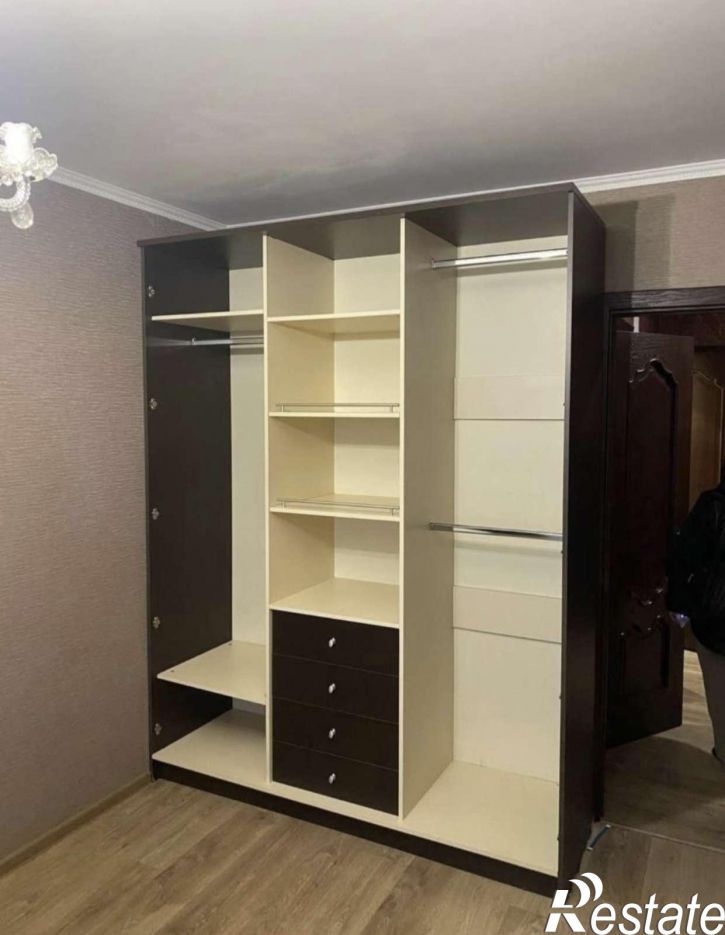 3-комн квартира Красных Коммунаров улица, 15