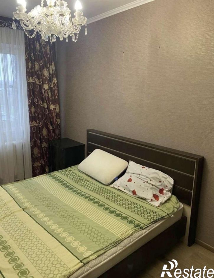 3-комн квартира Красных Коммунаров улица, 15