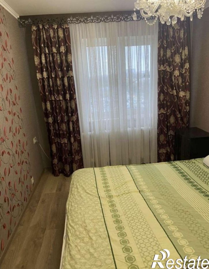 3-комн квартира Красных Коммунаров улица, 15