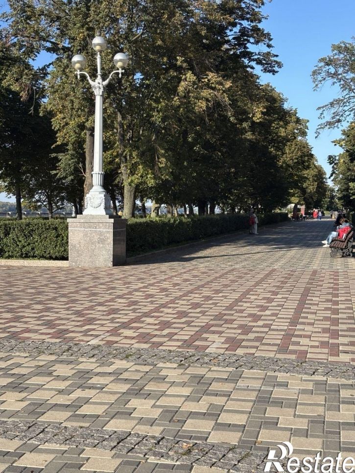 2-комн квартира Комсомольская улица, 4