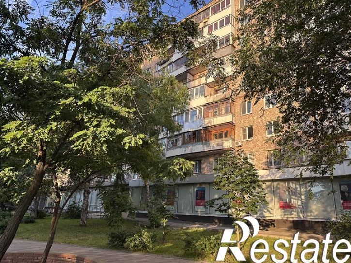 3-комн квартира Молодогвардейская улица, 221