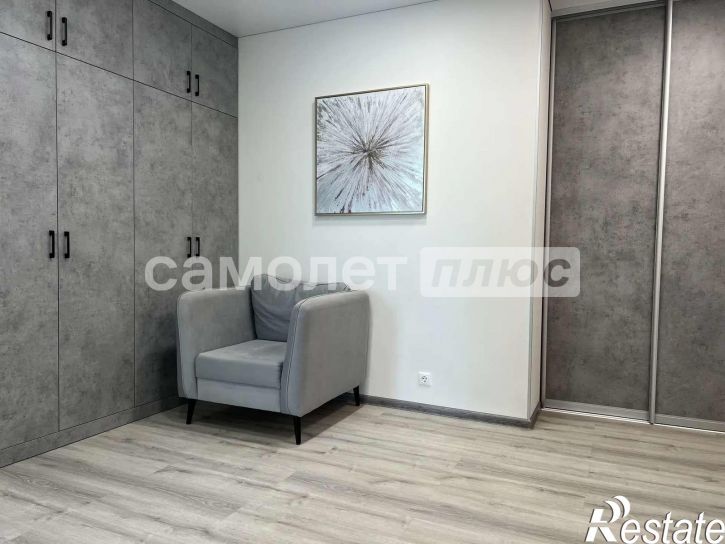2-комн квартира Луначарского улица, 5