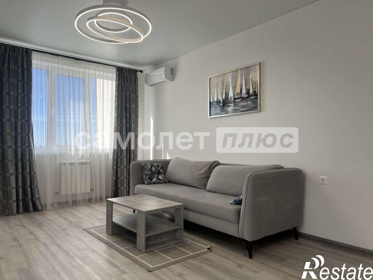 2-комн квартира Луначарского улица, 5