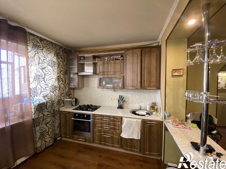 3-комн квартира Ялтинская улица, 28б