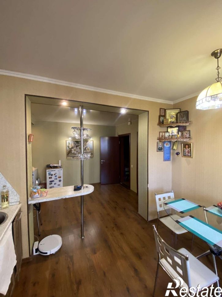 3-комн квартира Ялтинская улица, 28б