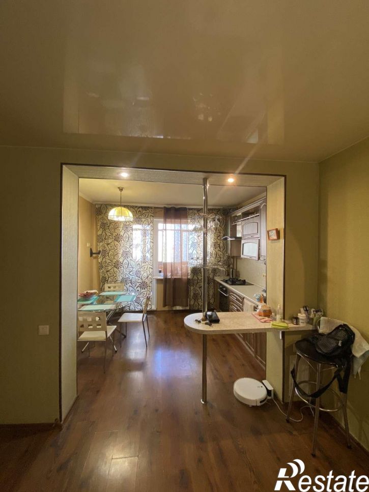 3-комн квартира Ялтинская улица, 28б