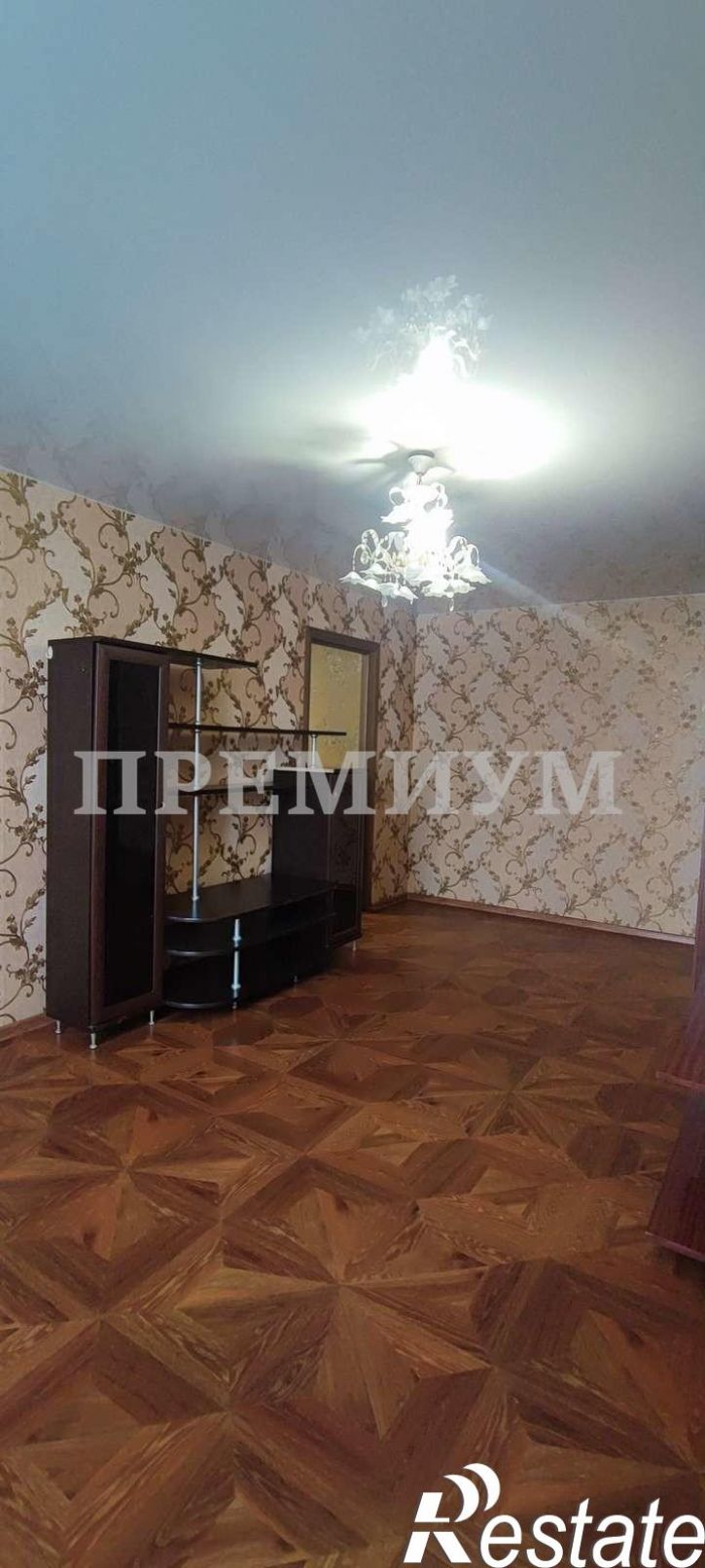 2-комн квартира Мира улица, 14