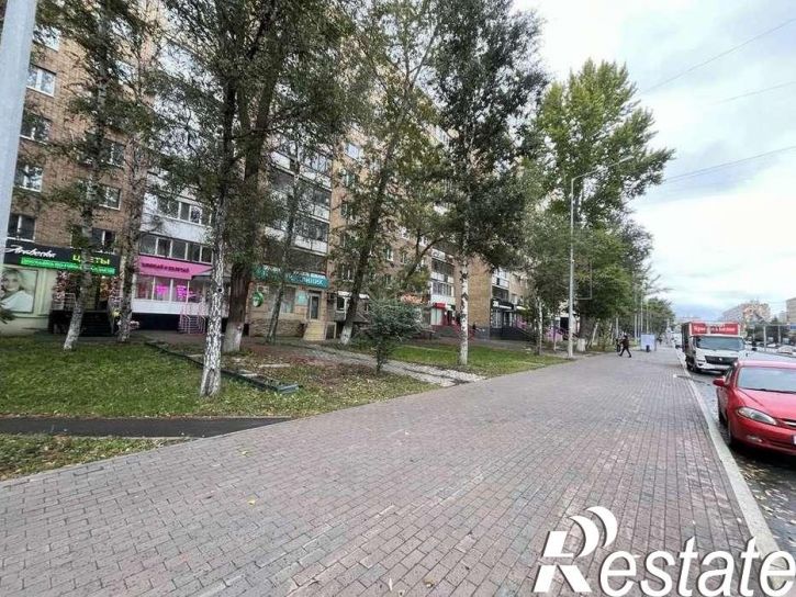 Торговое помещение Ново-Садовая улица, 27