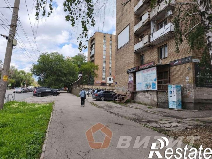 Торговое помещение улица Дзержинского, 13А,  д. 13А