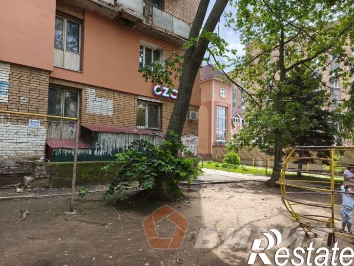Торговое помещение улица Дзержинского, 13А,  д. 13А