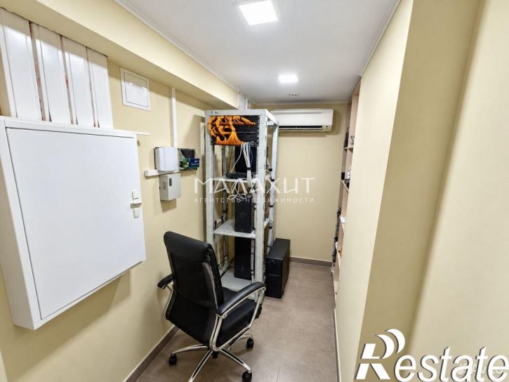 Помещение свободного назначения улица Николая Панова, 50,  д. 50
