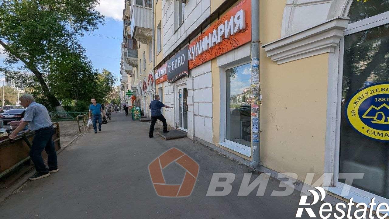 Купить торговое помещение за 13 500 000 рублей на Гагарина улица, 159
