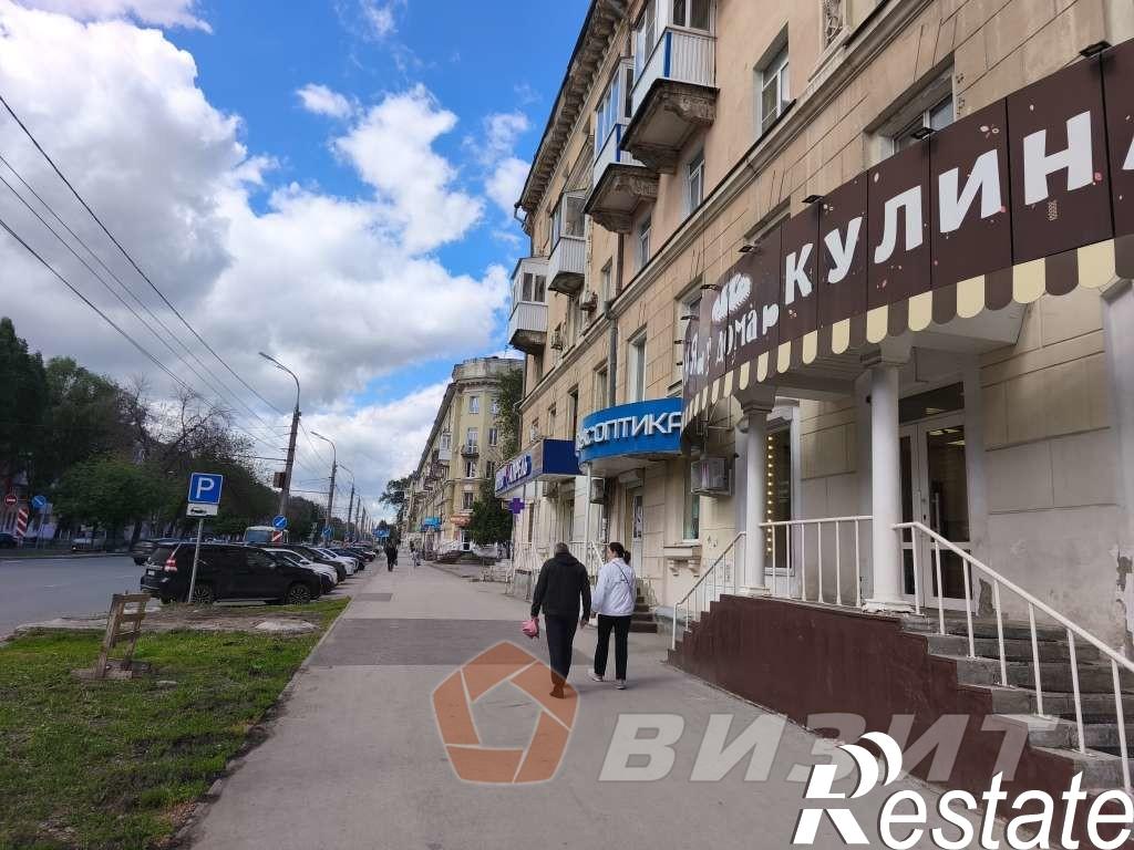 Сдать торговое помещение за 80 000 рублей на Победы улица, 92