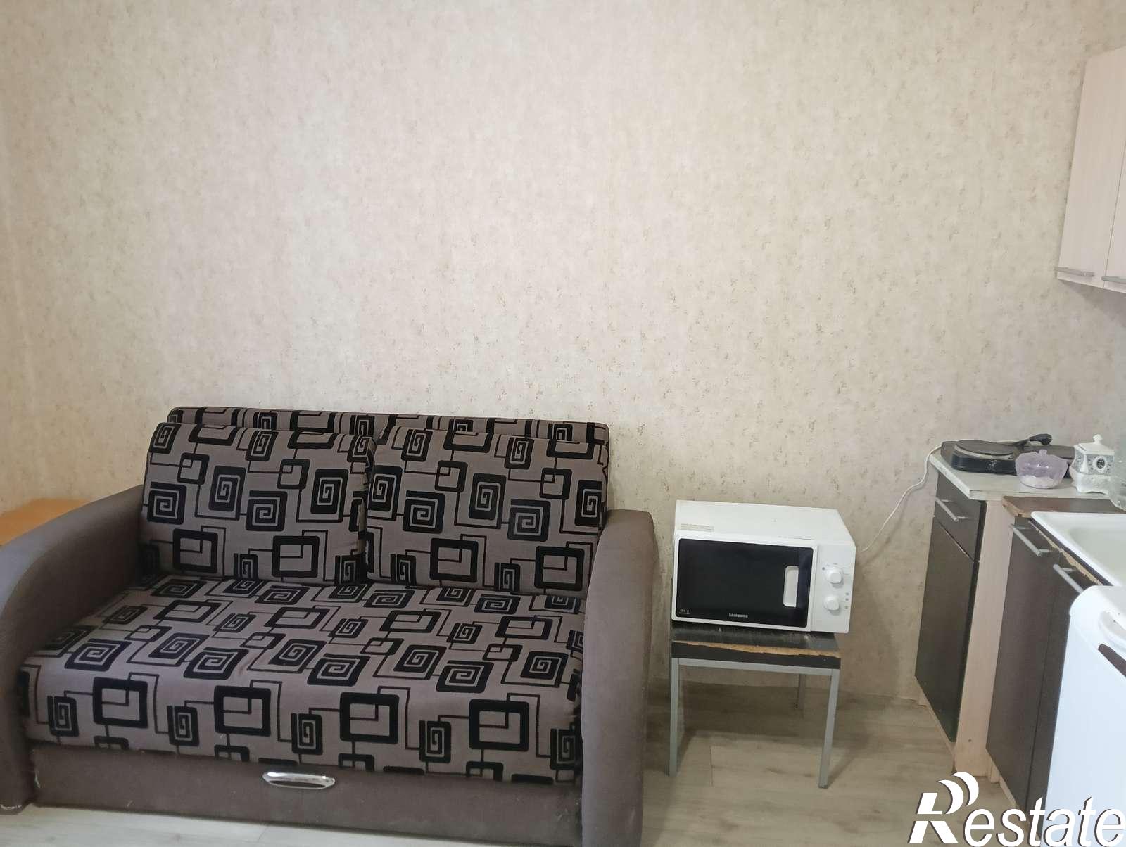 Сдать комнату за 13 000 рублей на Аэродромная улица, 98