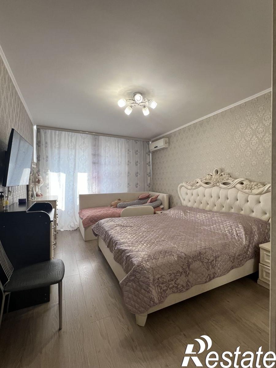 Купить квартиру за 12 500 000 рублей на Революционная улица, 128