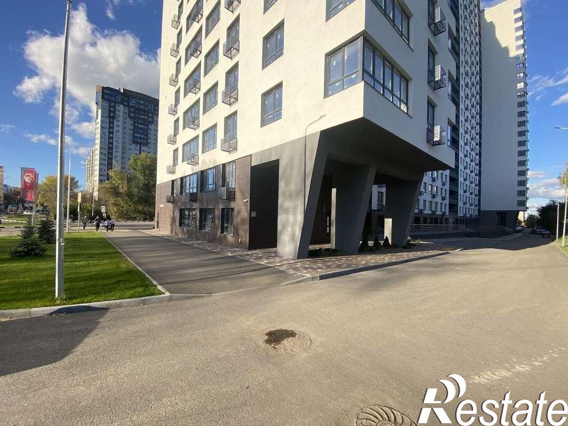 Купить торговое помещение за 103 510 000 рублей на Карла Маркса проспект, 245а