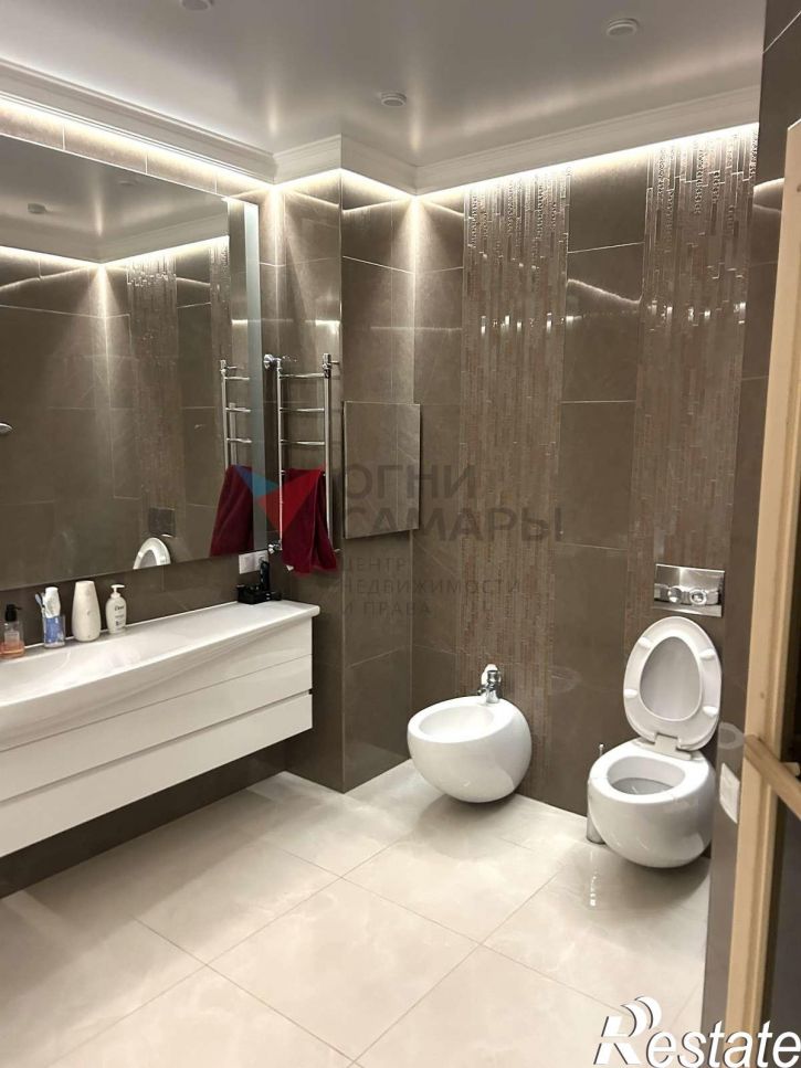 4-комн квартира Осипенко улица, 3