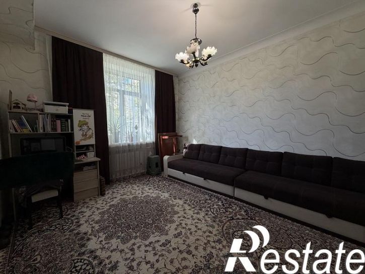 3-комн квартира Кирова проспект, 46