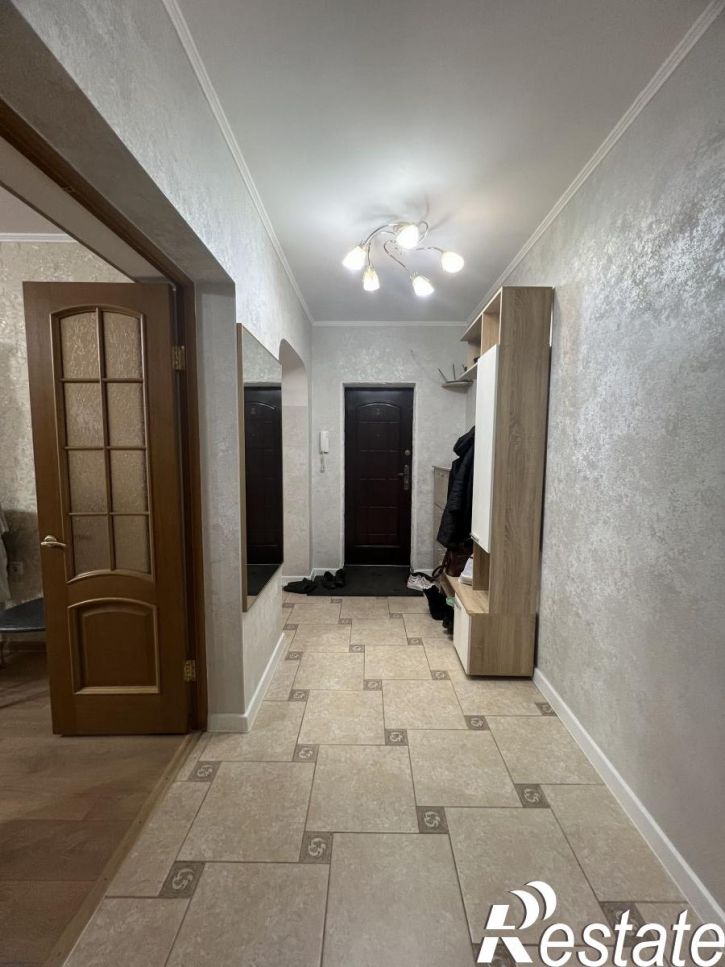 2-комн квартира Революционная улица, 128
