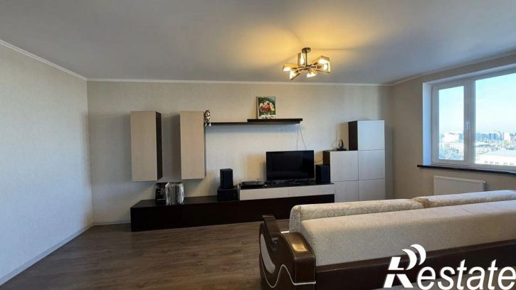 2-комн квартира Гаражная улица, 7