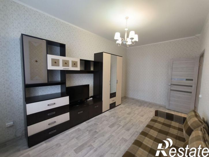 3-комн квартира Максима Горького улица, 125