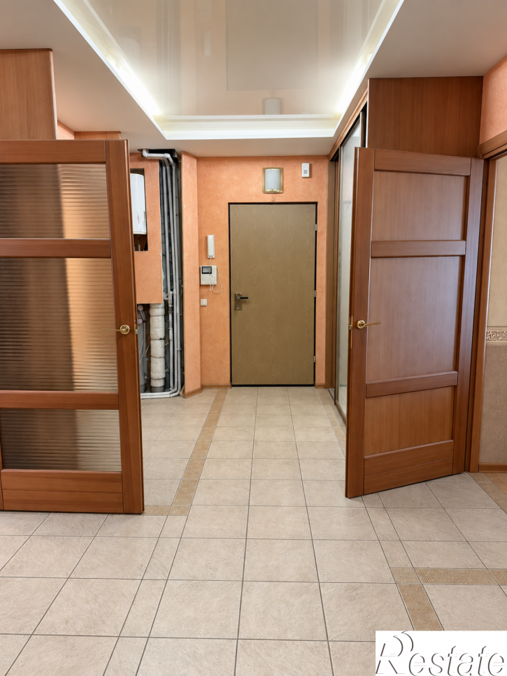 3-комн квартира Венцека улица, 78