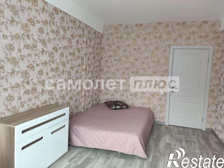 3-комн квартира Лейтенанта Шмидта улица, 10