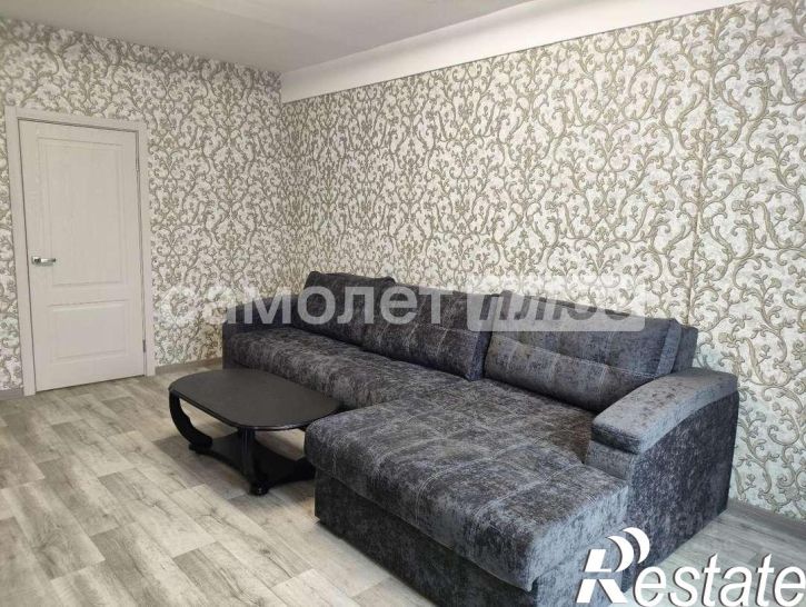 3-комн квартира Лейтенанта Шмидта улица, 10