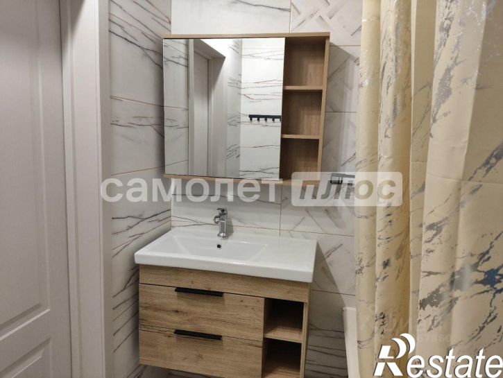 3-комн квартира Лейтенанта Шмидта улица, 10