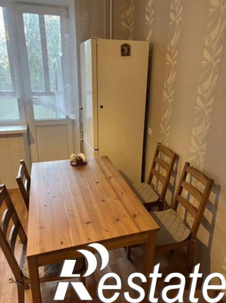 3-комн квартира Демократическая улица, 8