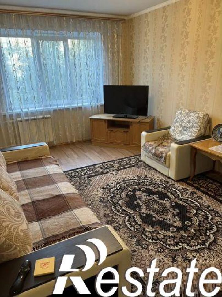 3-комн квартира Демократическая улица, 8