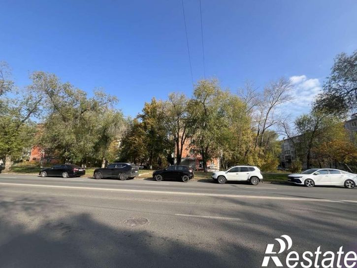 2-комн квартира Революционная улица, 54