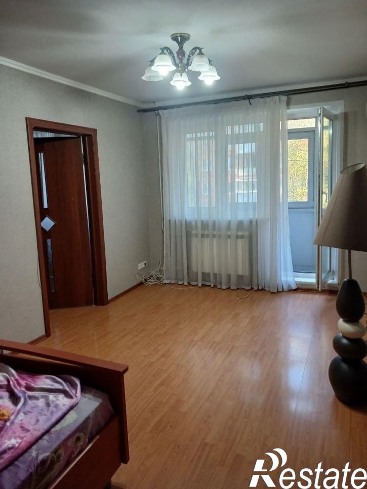 2-комн квартира Революционная улица, 54