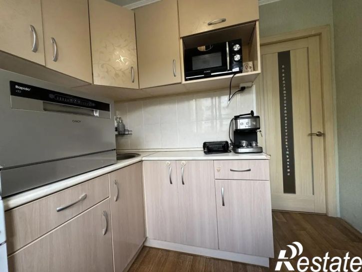 2-комн квартира Революционная улица, 50