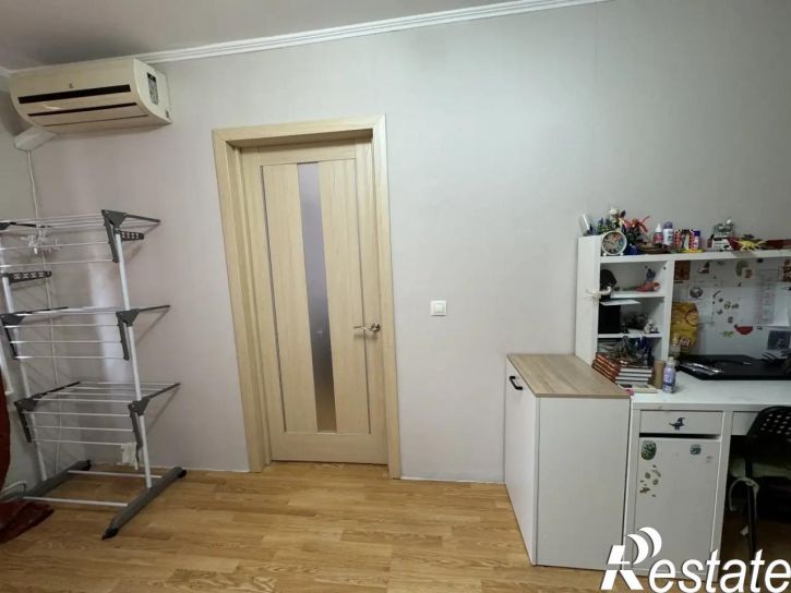 2-комн квартира Революционная улица, 50