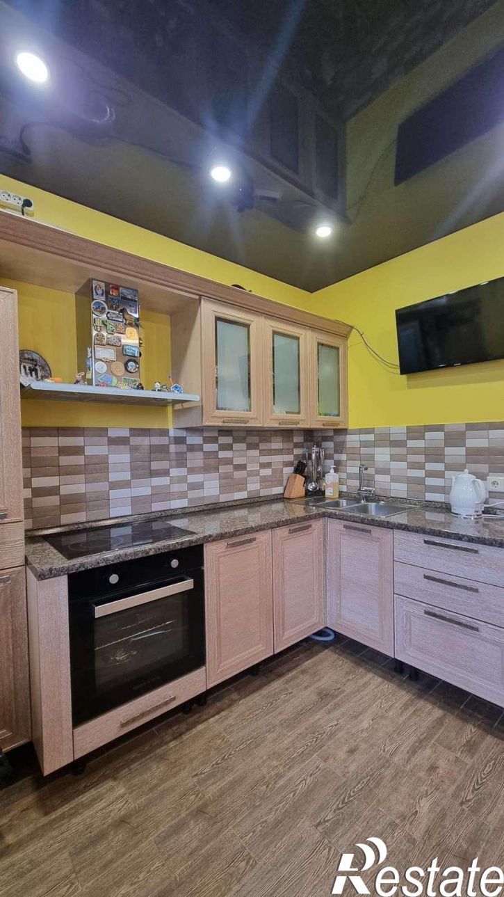 1-комн квартира Гастелло улица, 32
