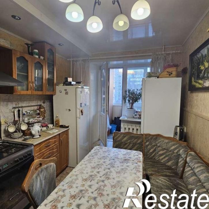 3-комн квартира Братьев Коростелёвых улица, 81
