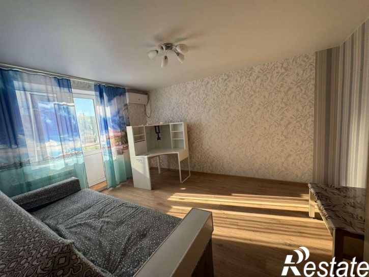 2-комн квартира Евгения Золотухина улица, 31