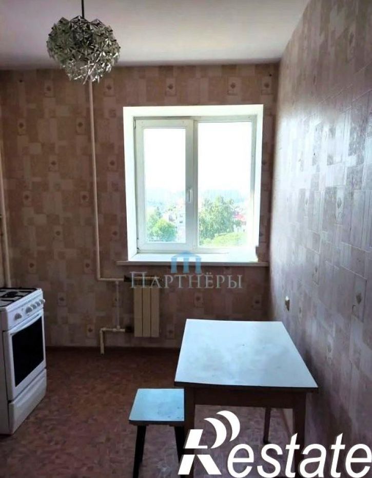 2-комн квартира Гастелло улица, 14