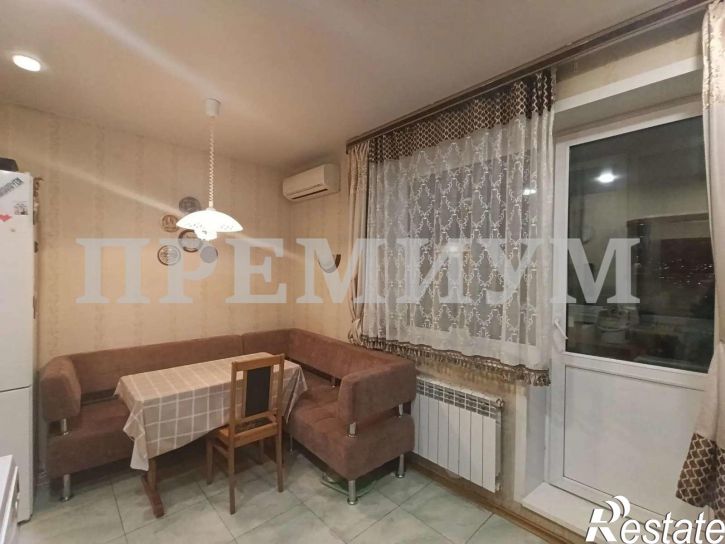 3-комн квартира Ставропольская улица, 74б