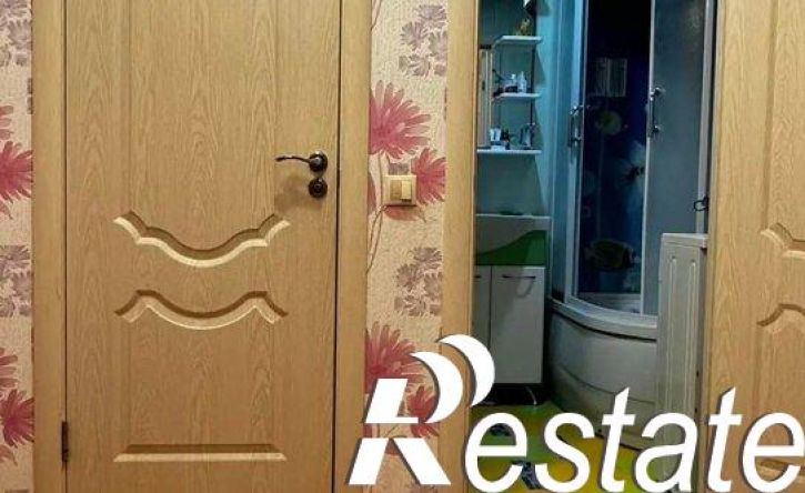2-комн квартира улица Парижской Коммуны, 24,  д. 24