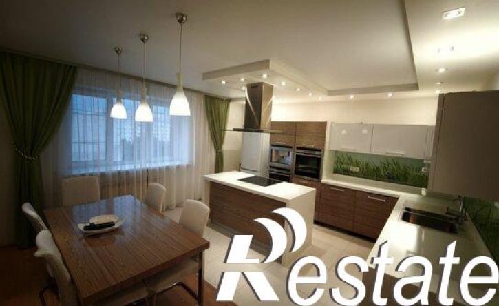 3-комн квартира улица Аминева, 5Б,  д. 5Б